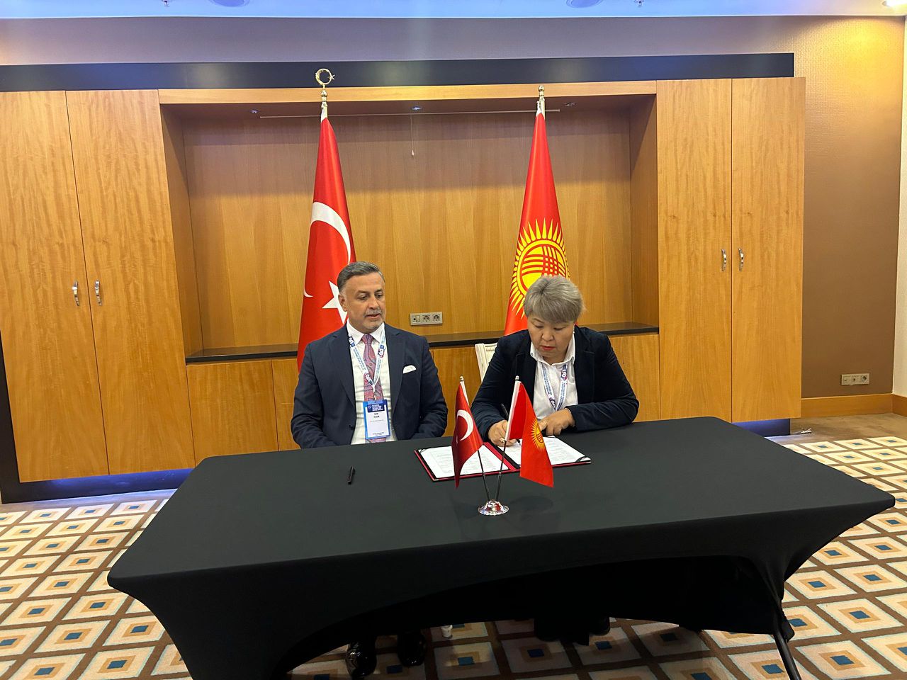 JSC “Kyrgyz Post” signed an agreement with the postal service of Turkey to improve international postal services